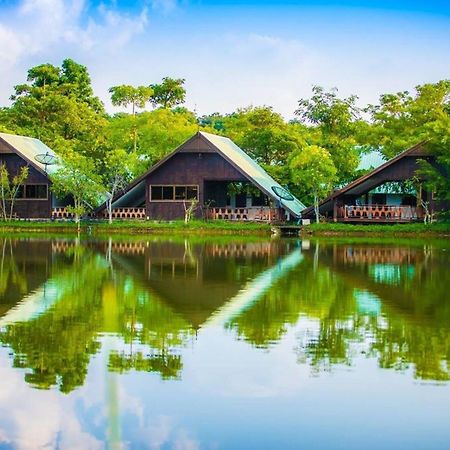 Tanita Lagoon Resort Udon Thani Ngoại thất bức ảnh