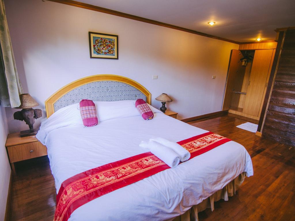 Tanita Lagoon Resort Udon Thani Phòng bức ảnh