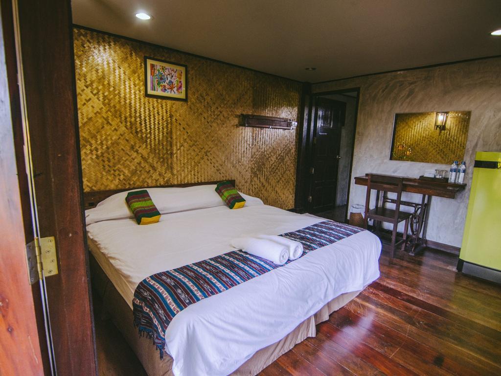 Tanita Lagoon Resort Udon Thani Phòng bức ảnh