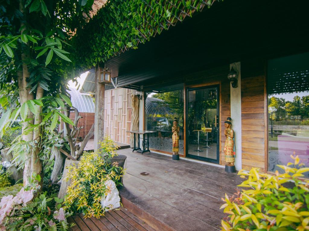 Tanita Lagoon Resort Udon Thani Ngoại thất bức ảnh