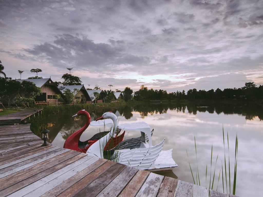Tanita Lagoon Resort Udon Thani Ngoại thất bức ảnh