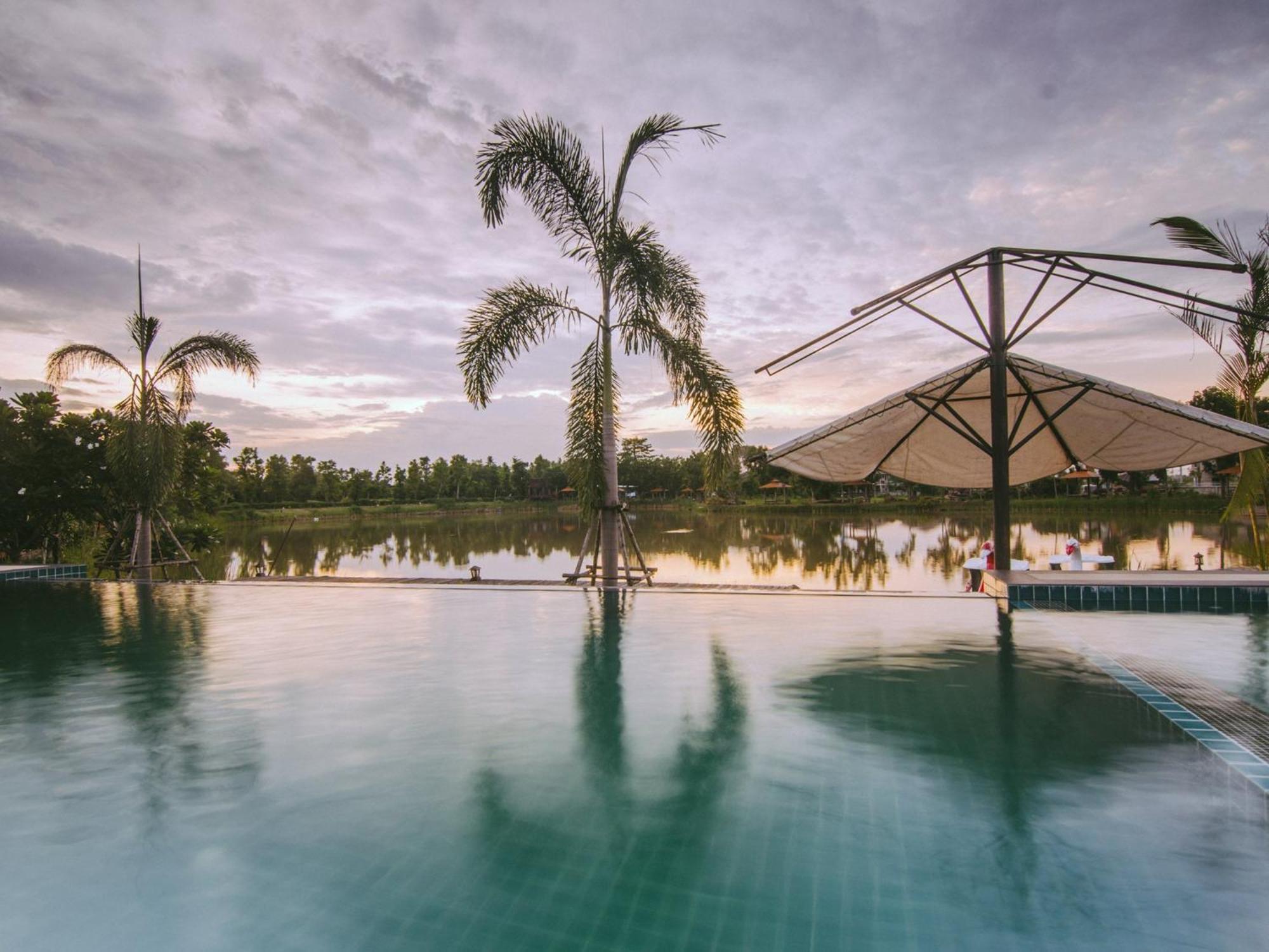 Tanita Lagoon Resort Udon Thani Ngoại thất bức ảnh