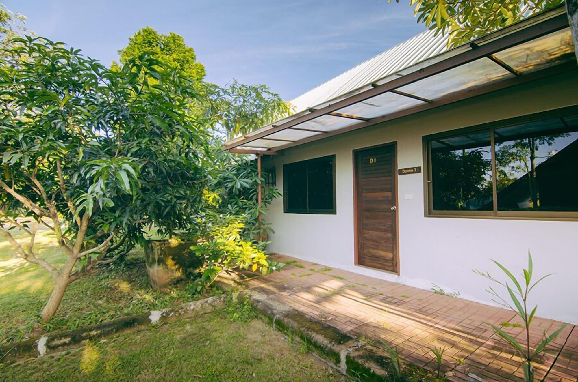 Tanita Lagoon Resort Udon Thani Ngoại thất bức ảnh