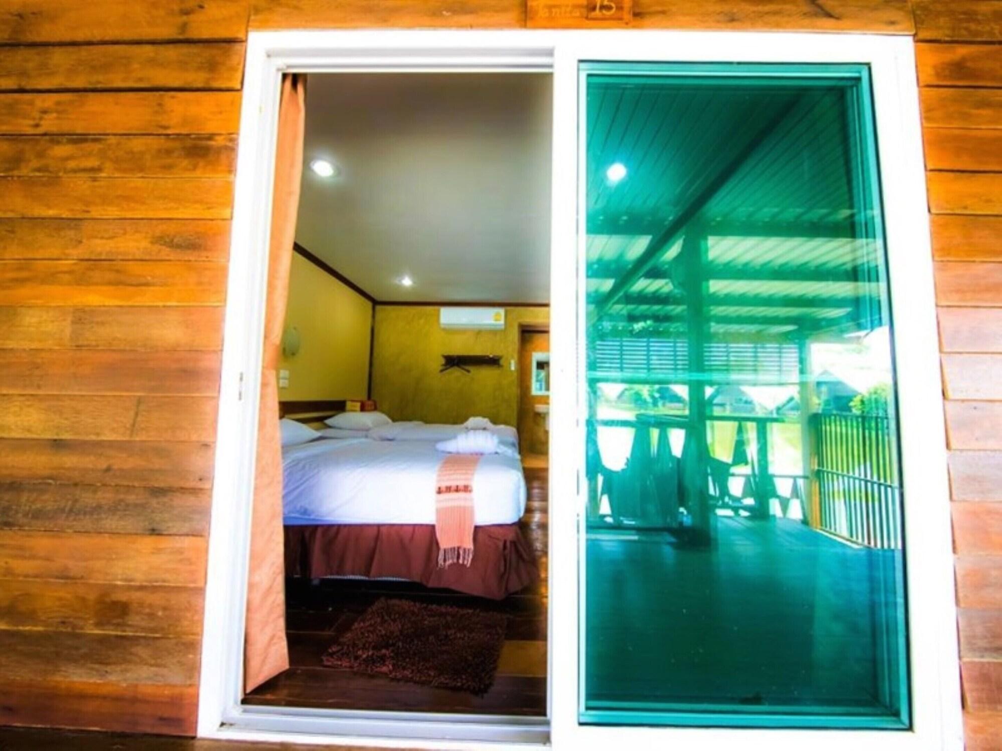 Tanita Lagoon Resort Udon Thani Ngoại thất bức ảnh