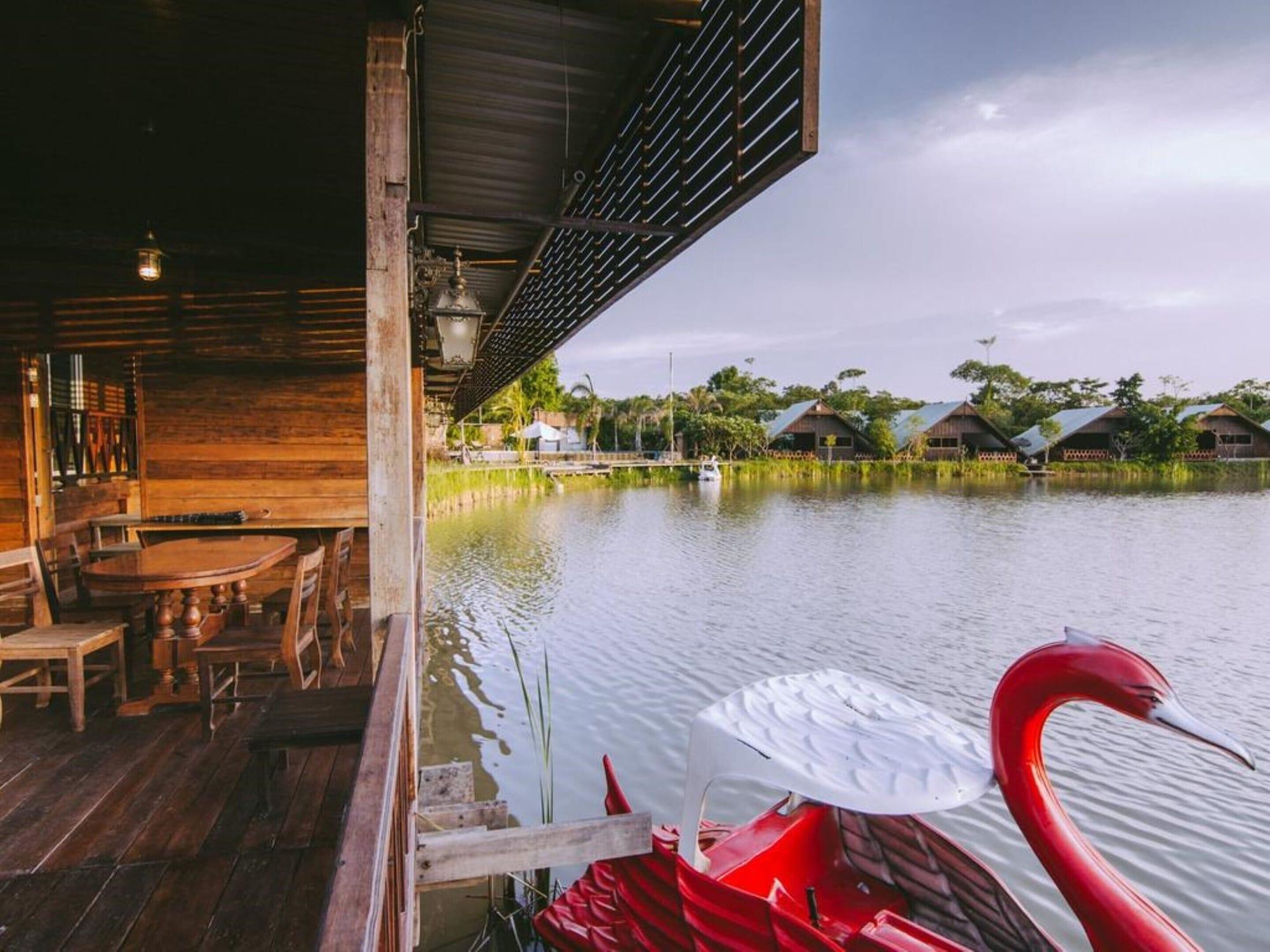 Tanita Lagoon Resort Udon Thani Ngoại thất bức ảnh