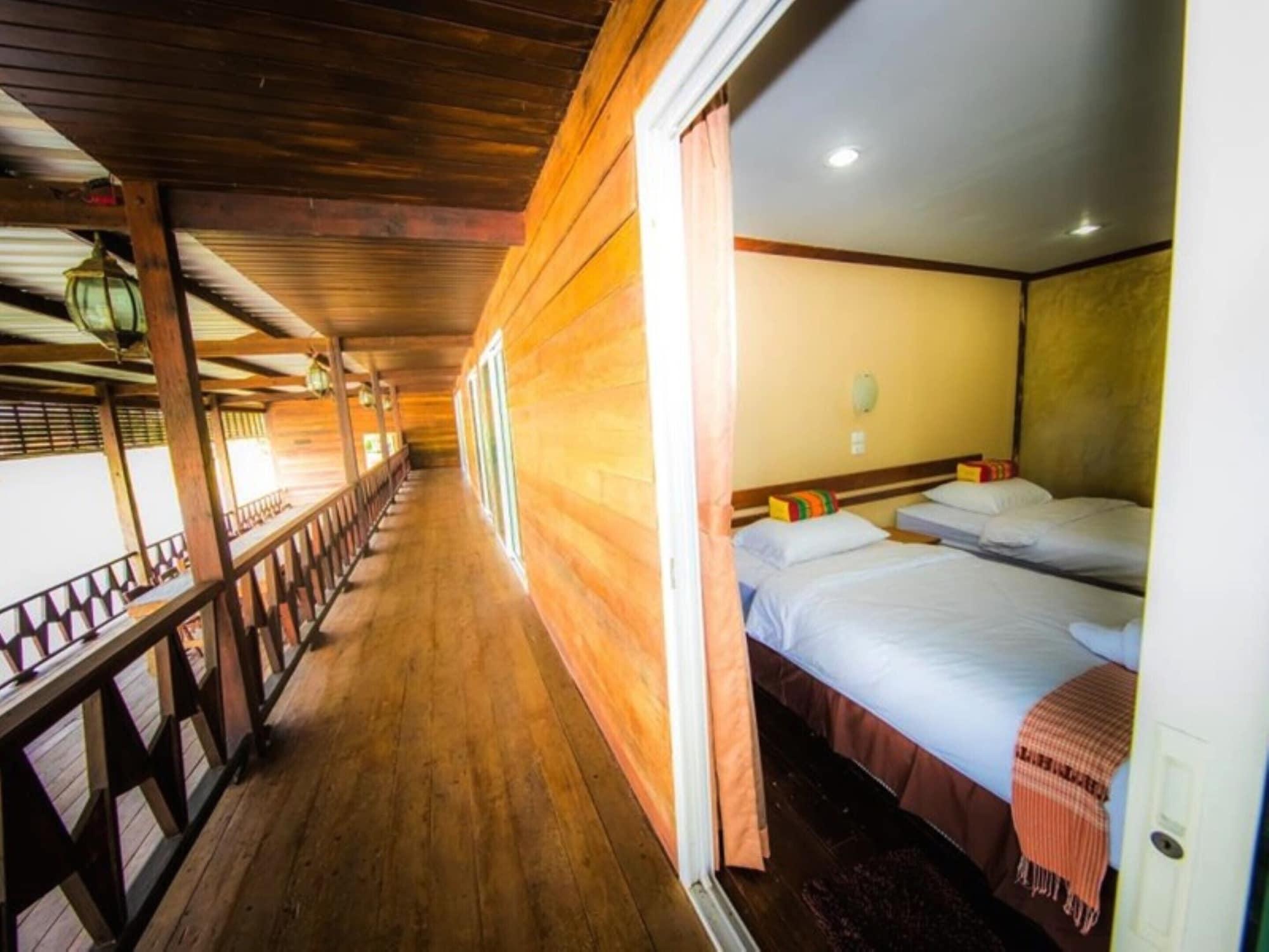 Tanita Lagoon Resort Udon Thani Ngoại thất bức ảnh