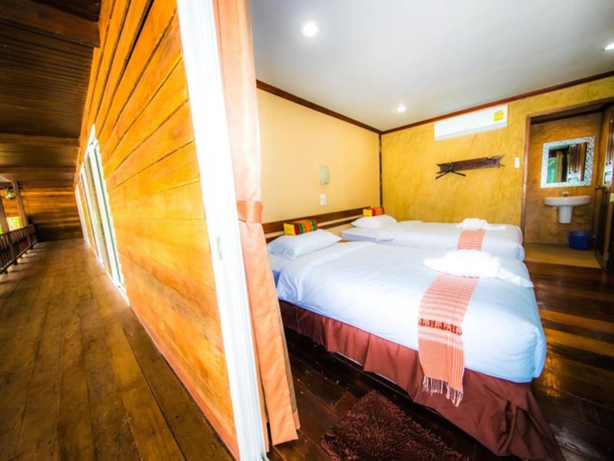 Tanita Lagoon Resort Udon Thani Ngoại thất bức ảnh