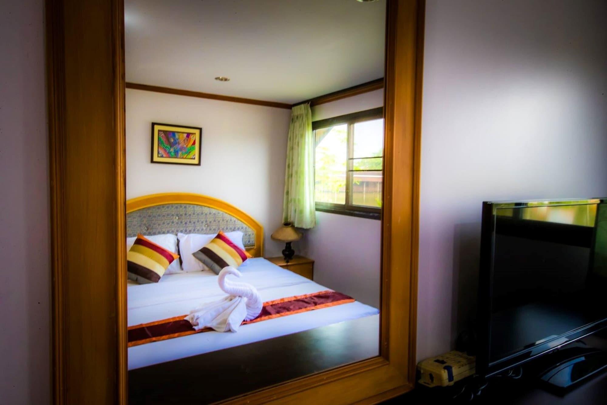 Tanita Lagoon Resort Udon Thani Ngoại thất bức ảnh