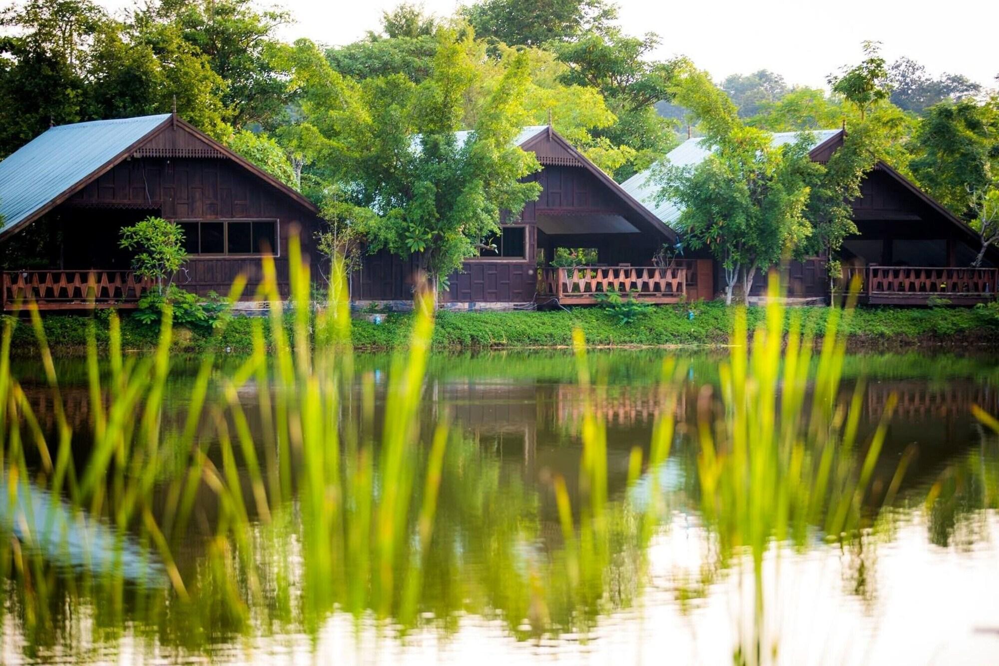 Tanita Lagoon Resort Udon Thani Ngoại thất bức ảnh