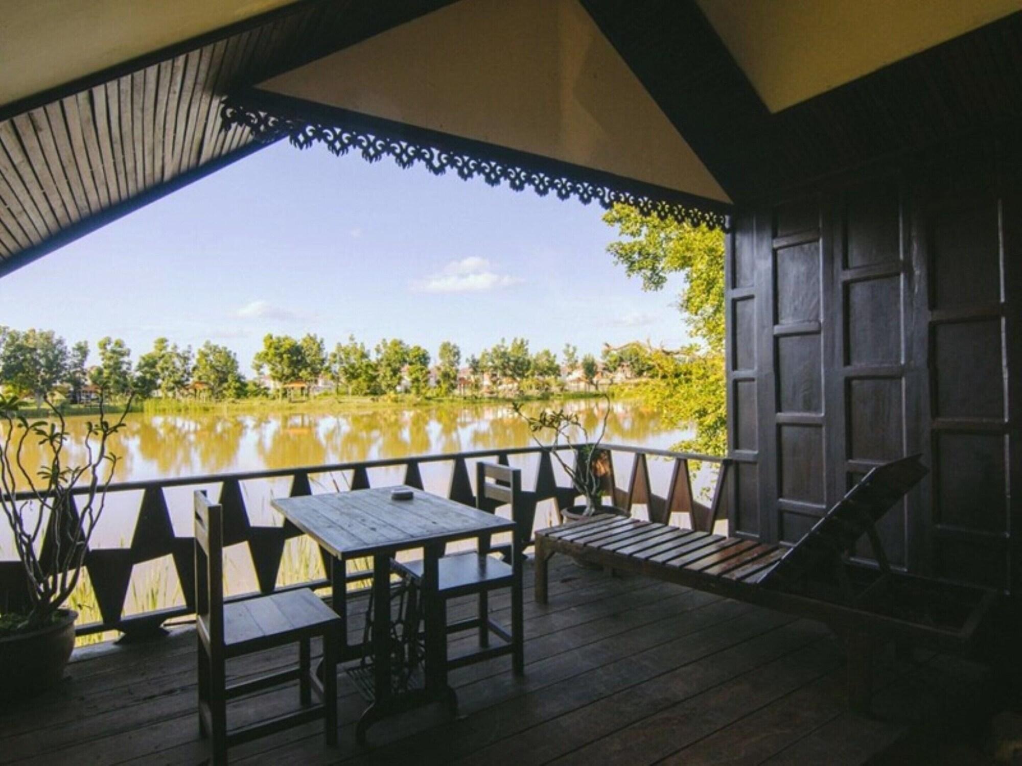 Tanita Lagoon Resort Udon Thani Ngoại thất bức ảnh
