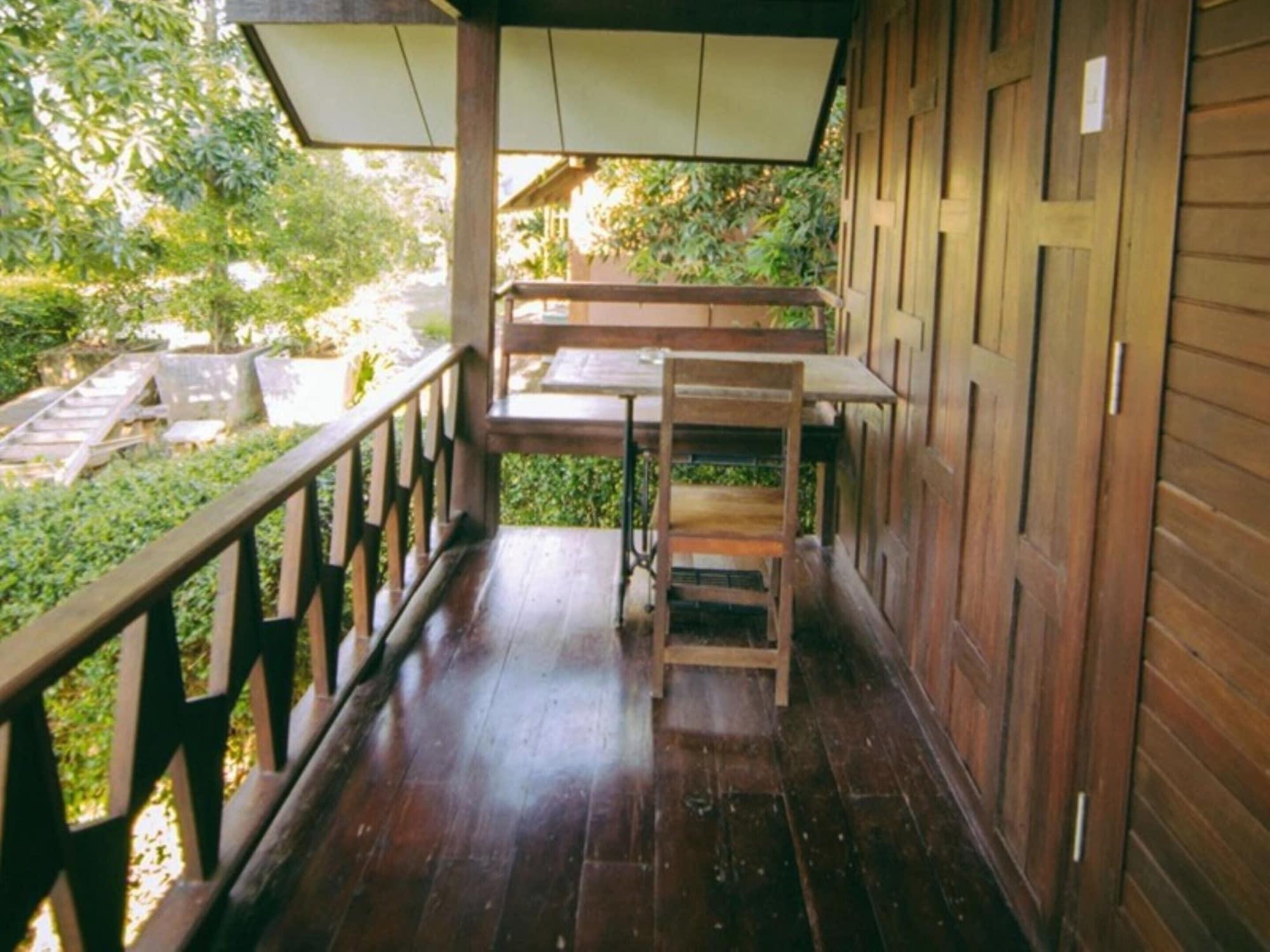 Tanita Lagoon Resort Udon Thani Ngoại thất bức ảnh