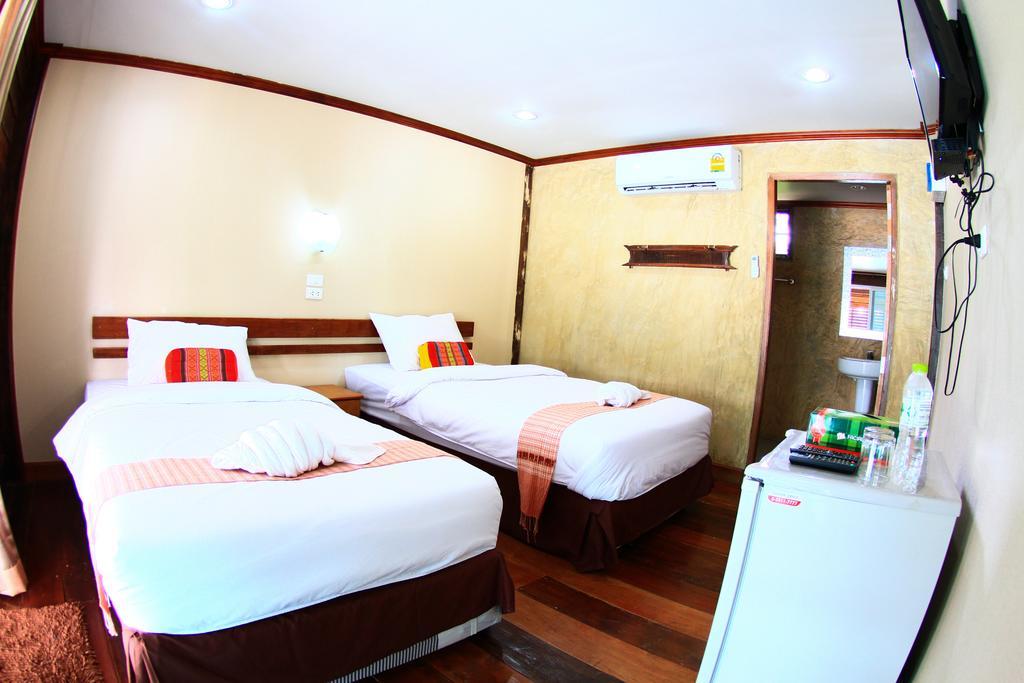 Tanita Lagoon Resort Udon Thani Phòng bức ảnh